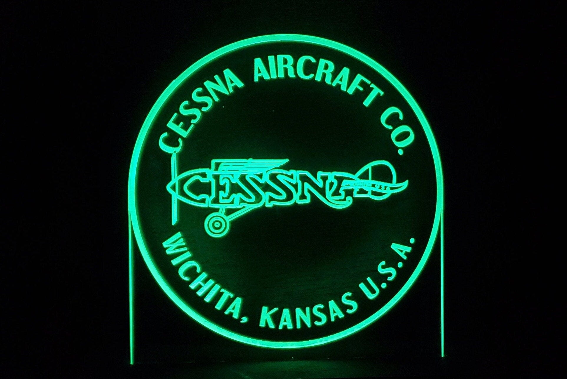 Vintage Cessna round logo LED light lamp/sign - Neon-like - Free shipping - Made in USA.